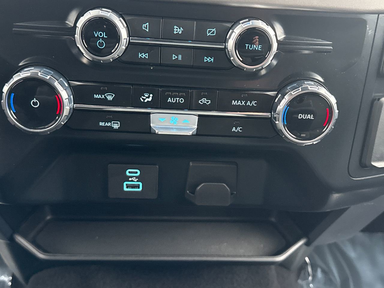 Used 2024 Ford F150 XLT image 23