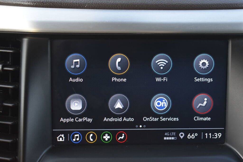 Used 2023 GMC Acadia SLE w/ Driver Convenience Package image 21