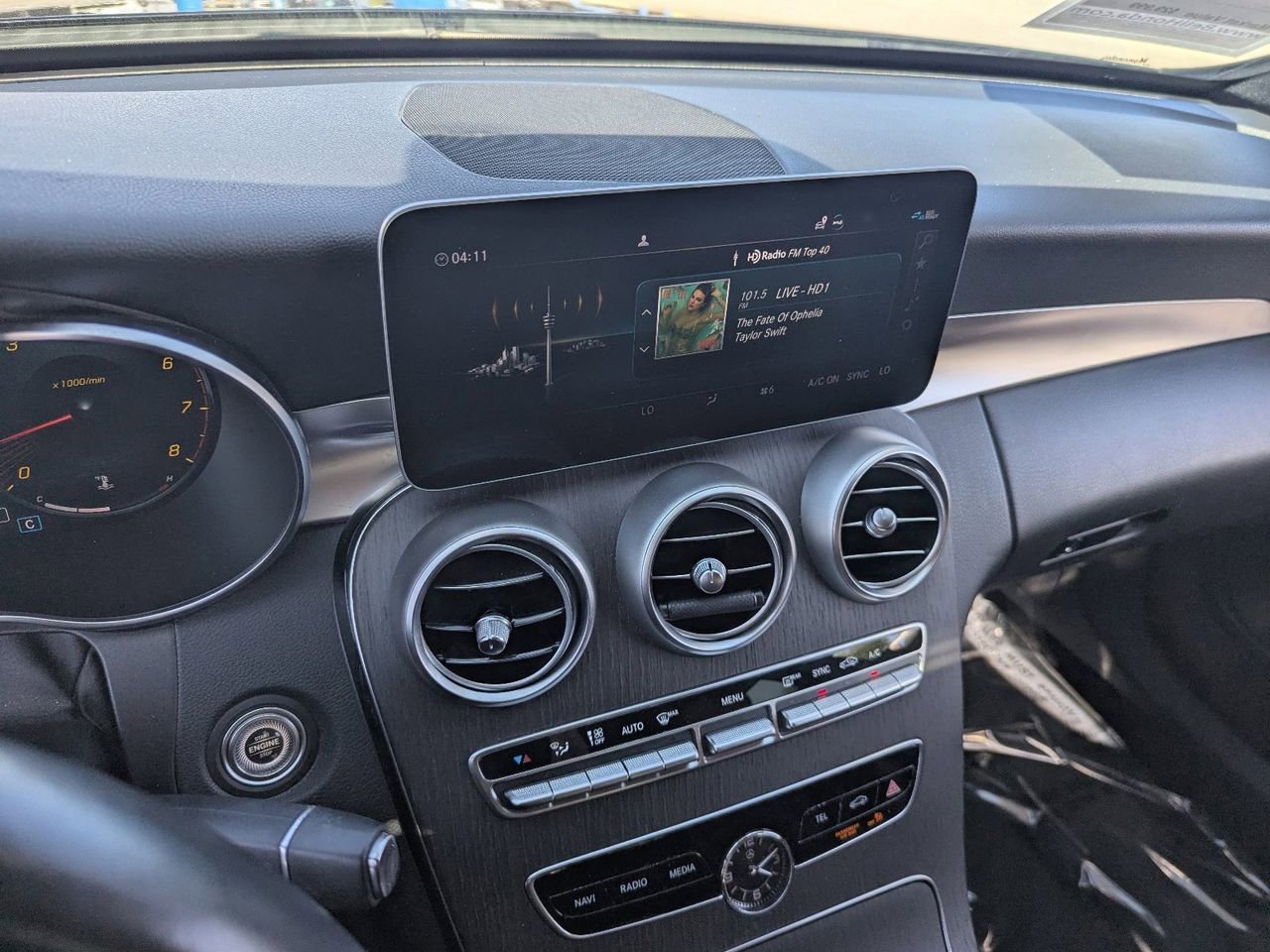 Used 2021 Mercedes-Benz C 300 Sedan image 23