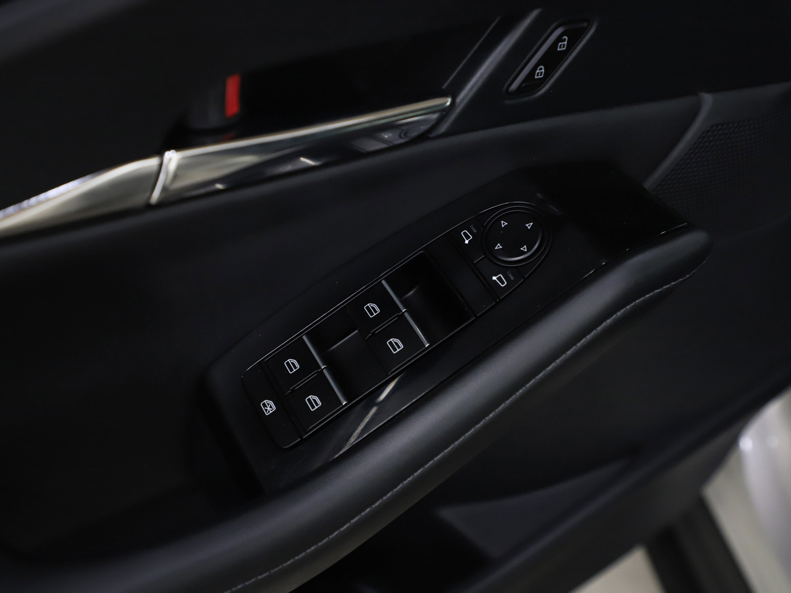 Used 2023 MAZDA CX-30 AWD 2.5 S w/ Preferred Package image 19