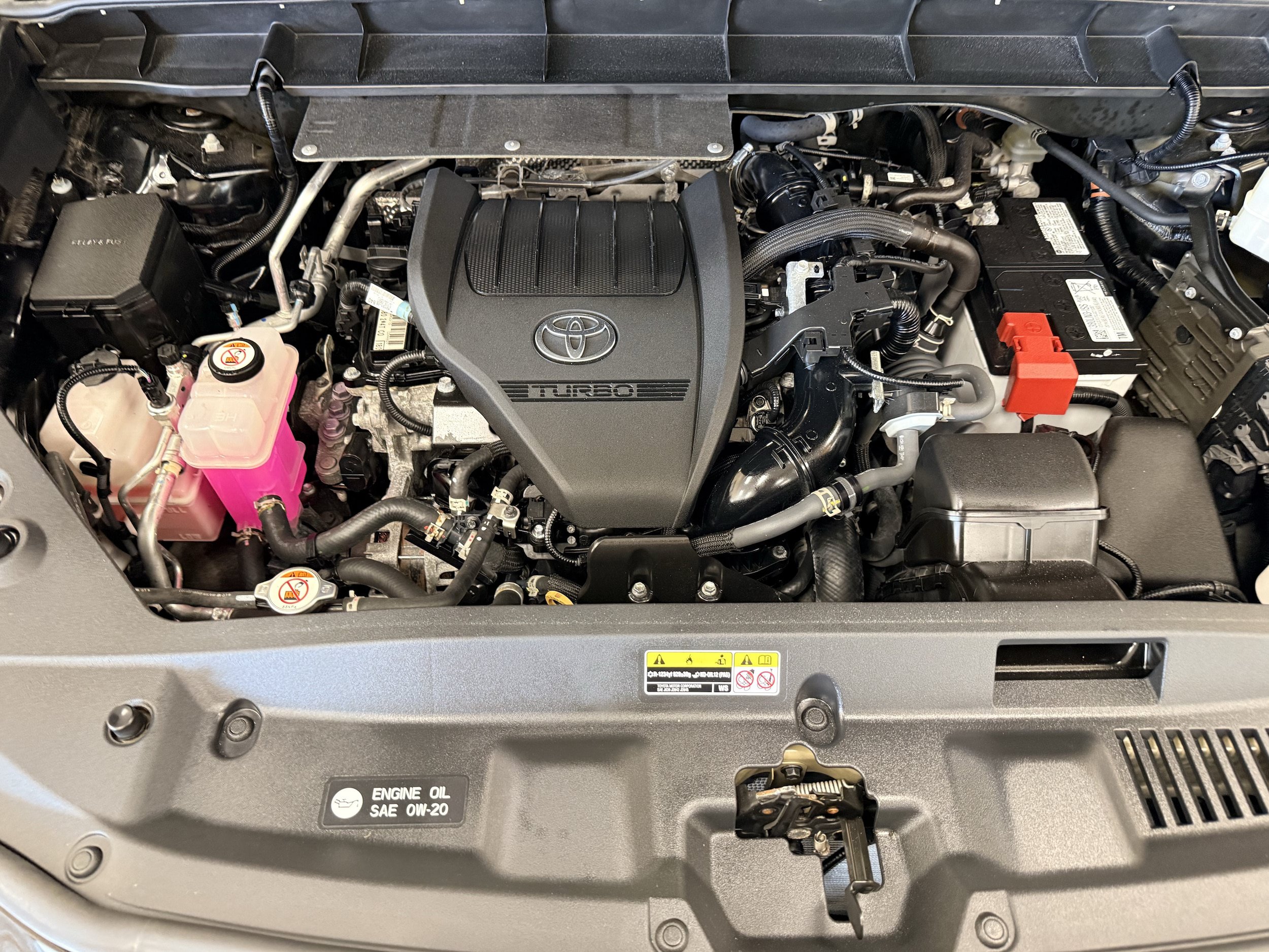 Used 2023 Toyota Highlander XLE AWD/4WD image 30