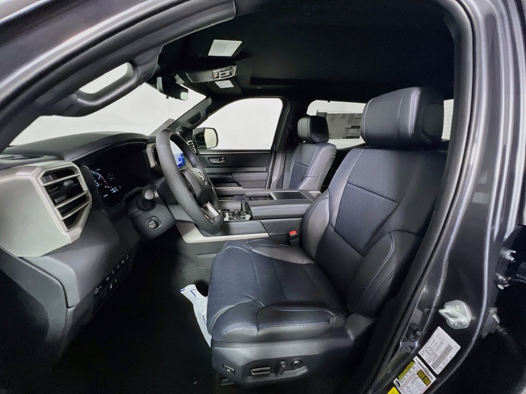 New 2026 Toyota Tundra Platinum w/ TRD Off-Road Package AWD/4WD image 14