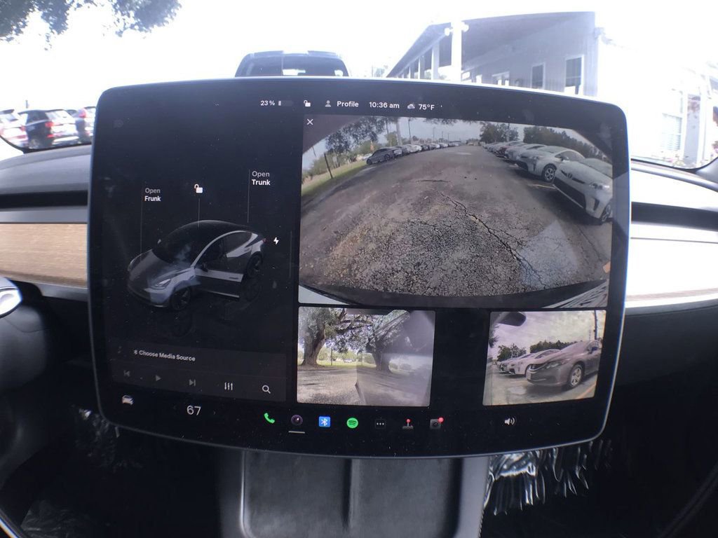 Used 2023 Tesla Model 3 Standard Range image 18
