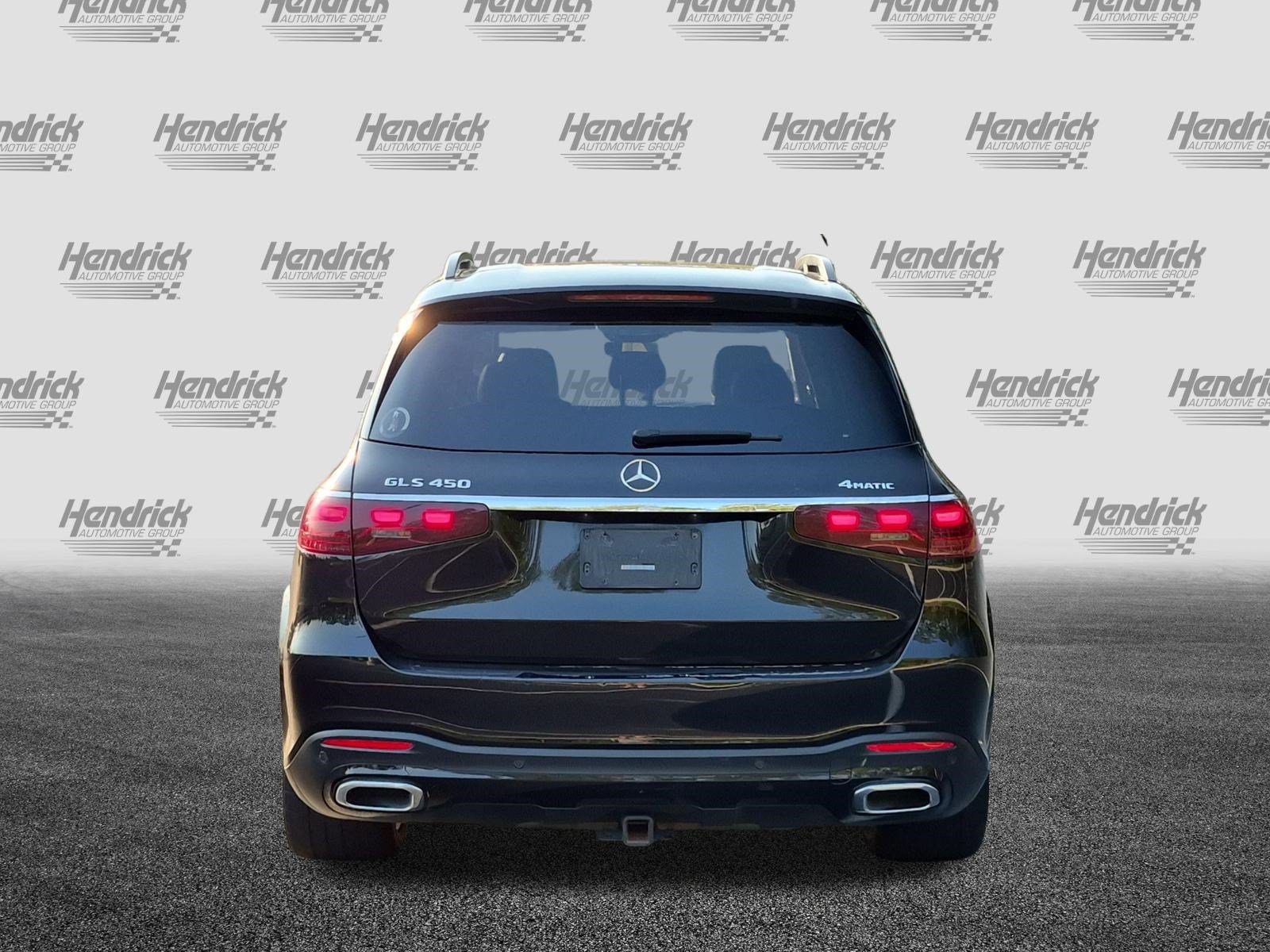 Used 2024 Mercedes-Benz GLS 450 4MATIC image 9