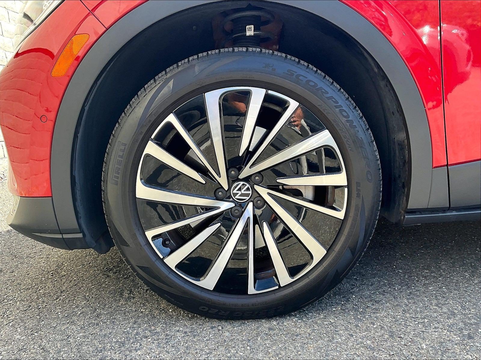 Certified 2023 Volkswagen ID.4 Pro S Plus AWD/4WD image 7