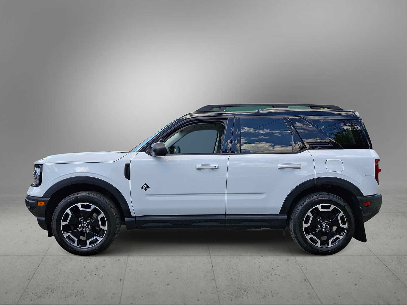 Used 2022 Ford Bronco Sport Outer Banks w/ Tech Package AWD/4WD image 5