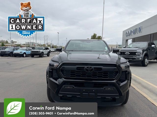 Used 2025 Toyota Tacoma TRD Off-Road w/ TRD Off Road Upgrade Package AWD/4WD image 2