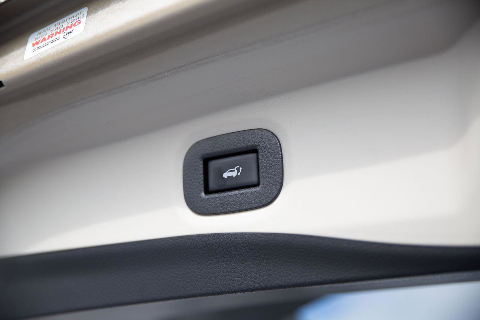 Used 2019 Nissan Rogue SV w/ Premium Package image 26