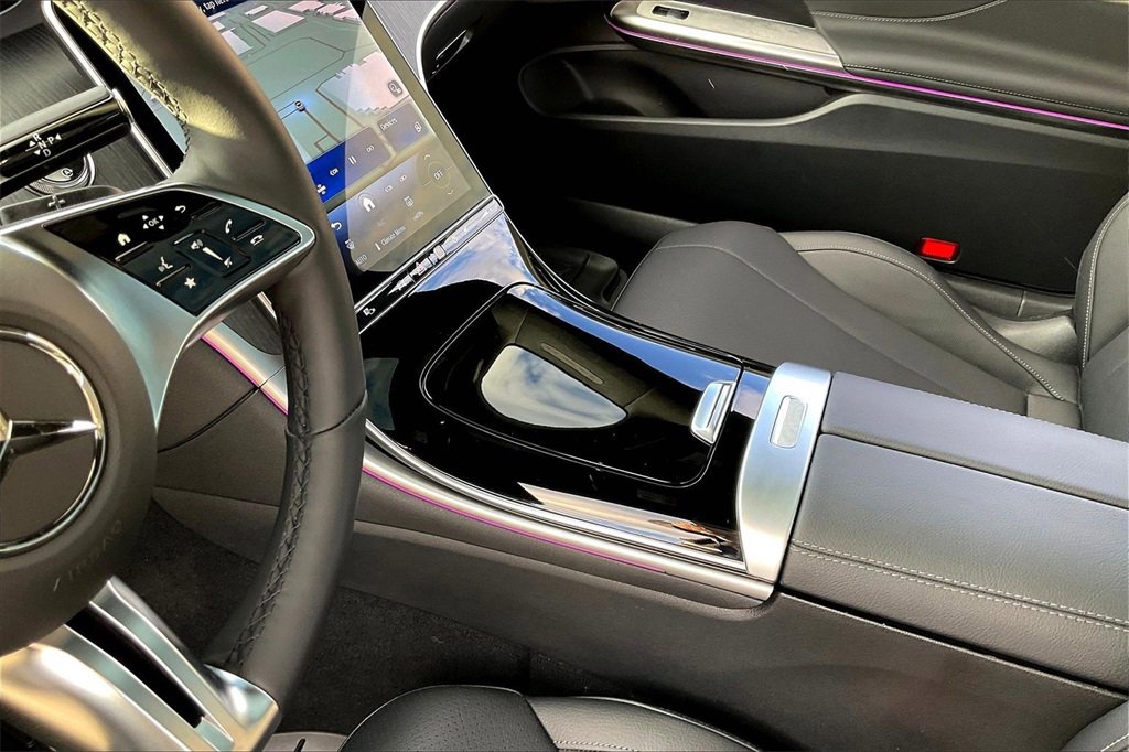 Used 2025 Mercedes-Benz CLE 300 4MATIC Coupe image 11