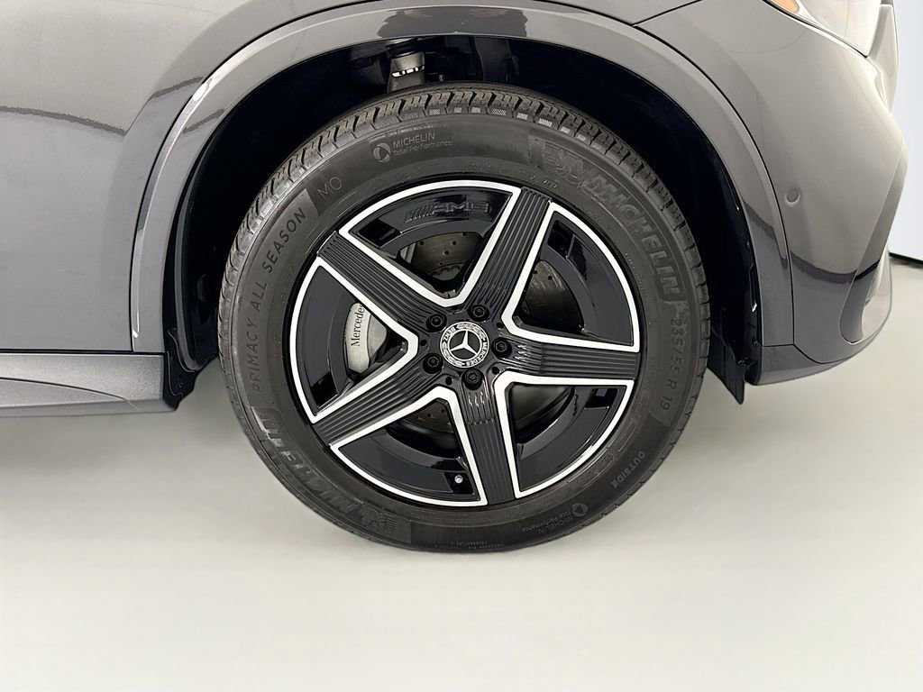 Certified 2025 Mercedes-Benz GLC 300 image 33