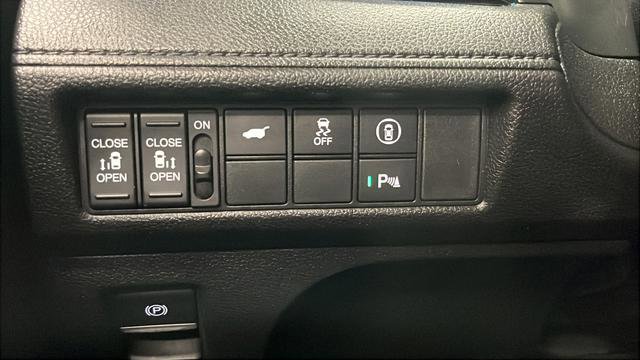 Used 2023 Honda Odyssey Elite image 40