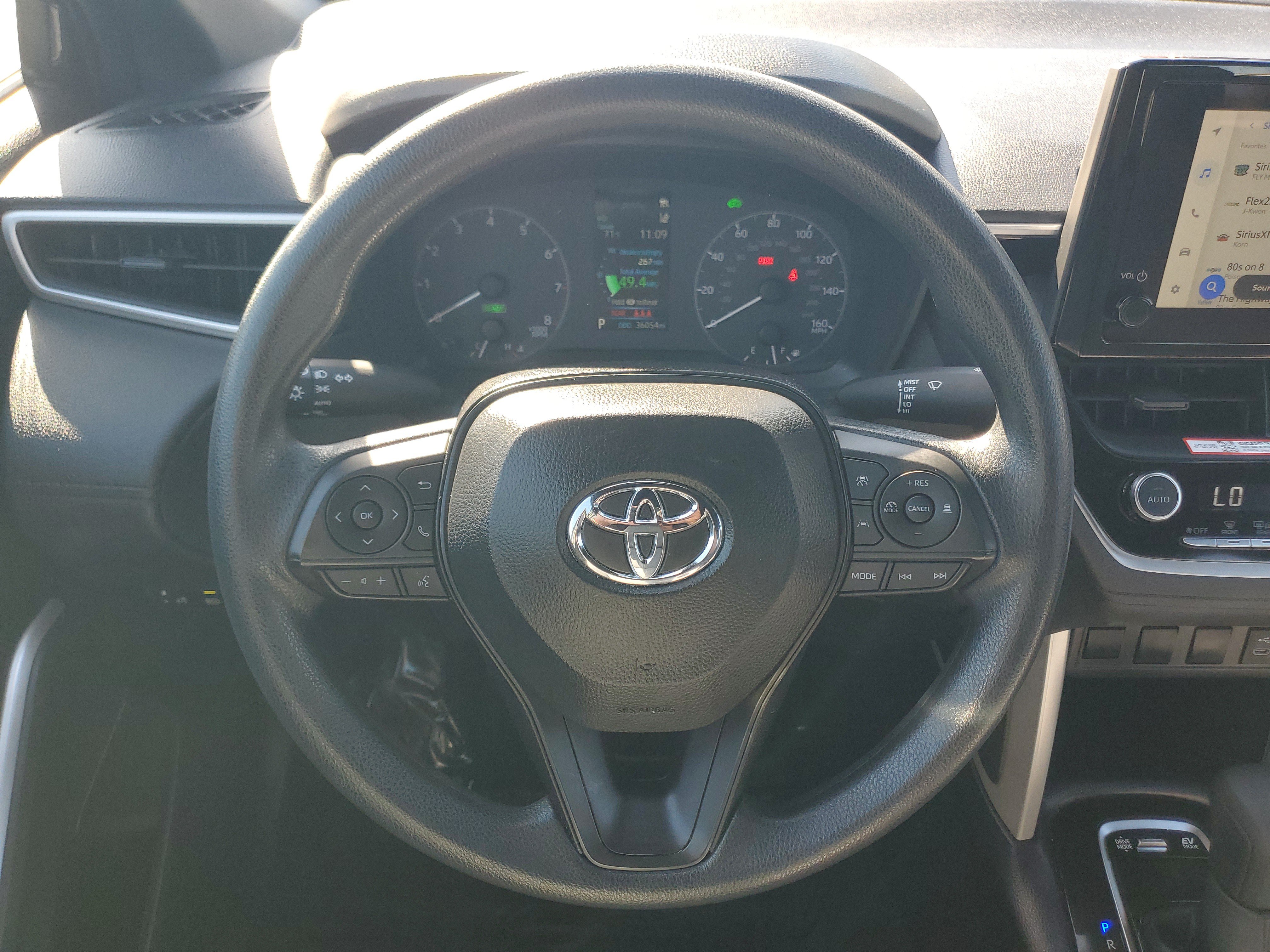 Certified 2025 Toyota Corolla Cross AWD Hybrid image 21