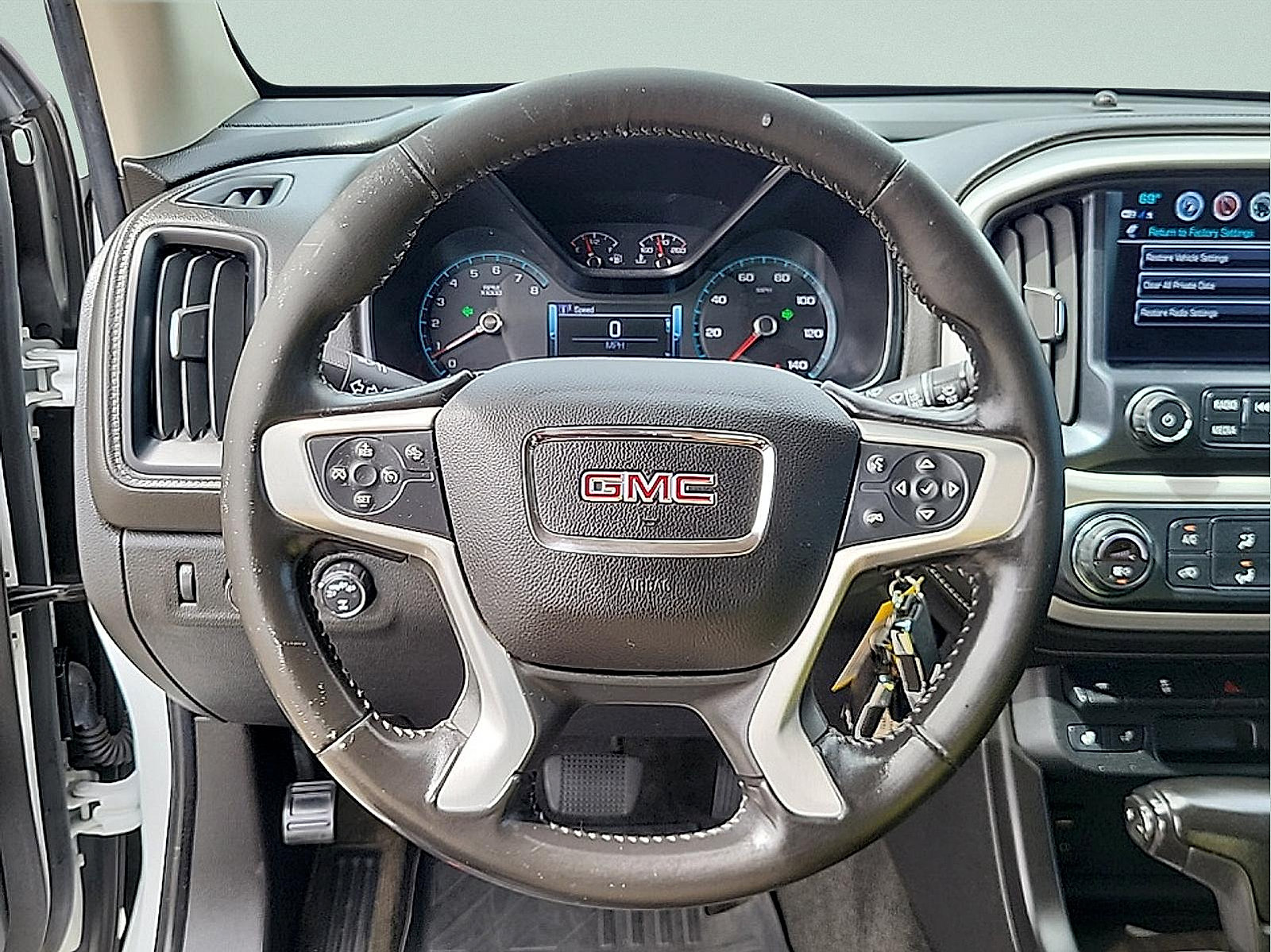 Used 2018 GMC Canyon SLT w/ Driver Alert Package AWD/4WD image 16