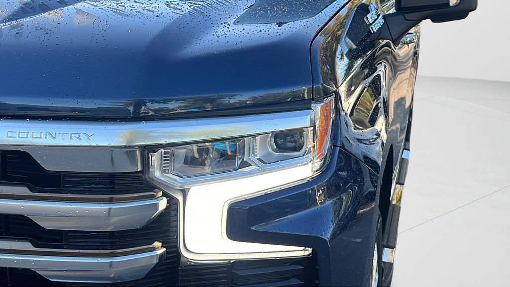 Used 2022 Chevrolet Silverado 1500 High Country w/ High Country Premium Package AWD/4WD image 27