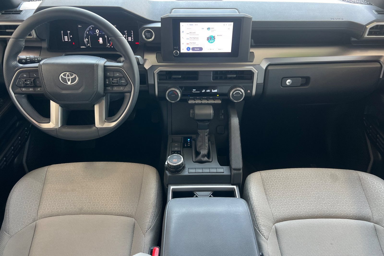 Certified 2025 Toyota 4Runner SR5 AWD/4WD image 10