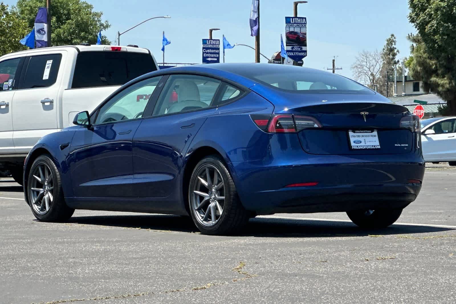 Used 2022 Tesla Model 3 Long Range AWD/4WD image 6