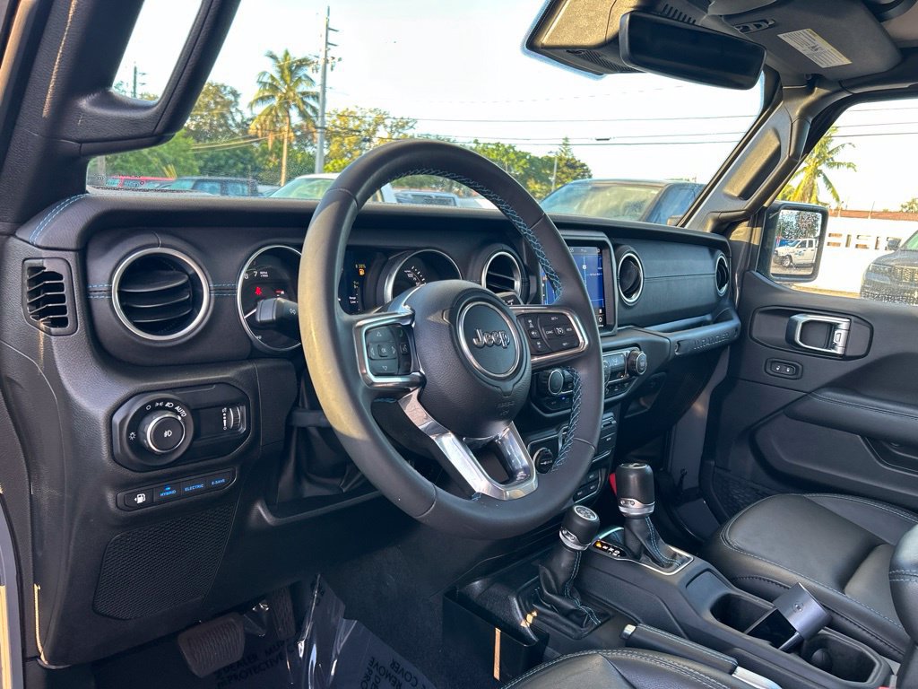 Used 2023 Jeep Wrangler Unlimited Rubicon 4xe w/ Safety Group AWD/4WD image 11