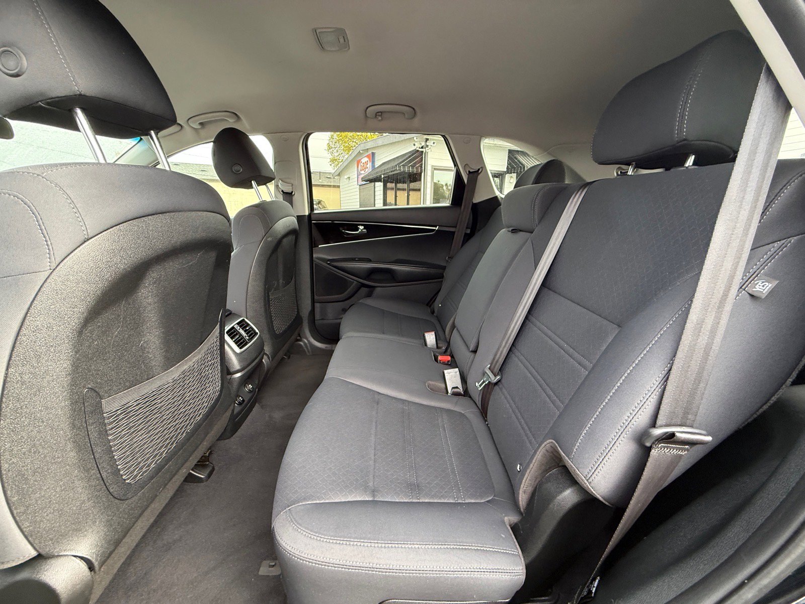 Used 2019 Kia Sorento S image 15