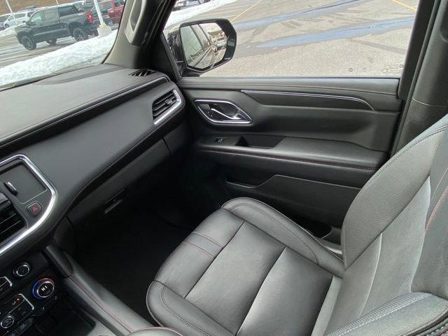 Used 2022 Chevrolet Suburban RST w/ Luxury Package AWD/4WD image 27