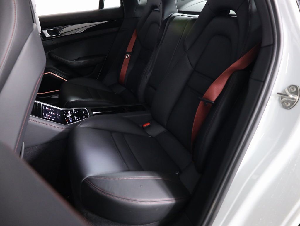 Used 2023 Porsche Panamera 4S image 48