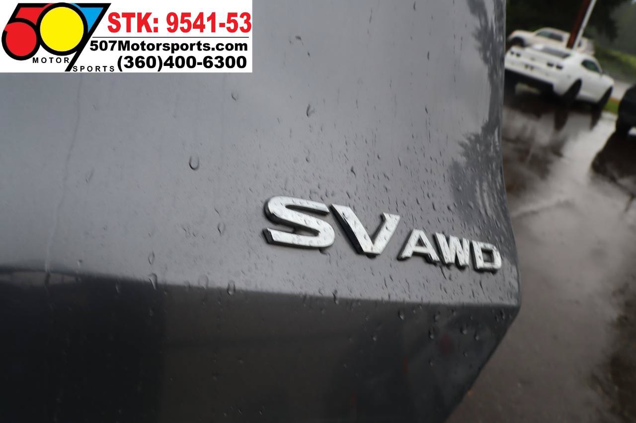 Used 2018 Nissan Rogue SV AWD/4WD image 16