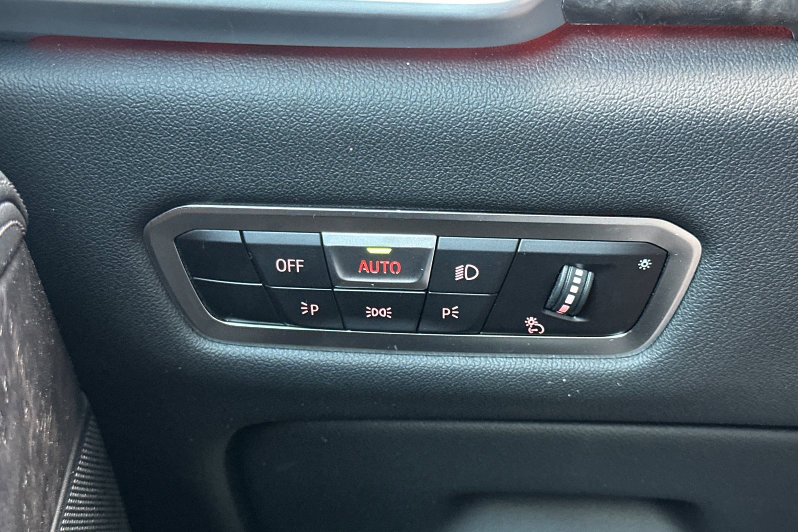 Used 2023 BMW X5 xDrive40i w/ Premium Package image 36