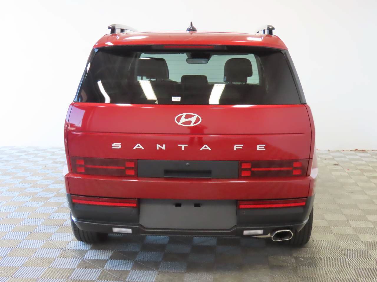 Used 2024 Hyundai Santa Fe SEL FWD image 4