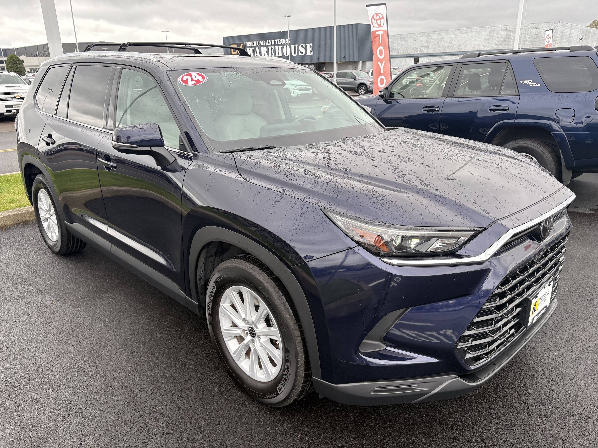 Certified 2024 Toyota Grand Highlander AWD image 2