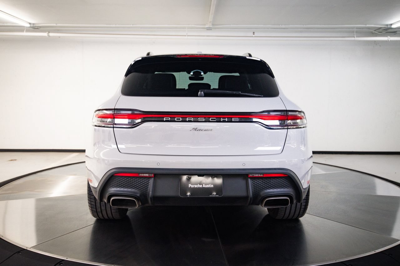 Certified 2023 Porsche Macan AWD/4WD image 6