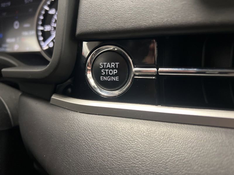 Used 2022 Mitsubishi Outlander SE AWD/4WD image 28