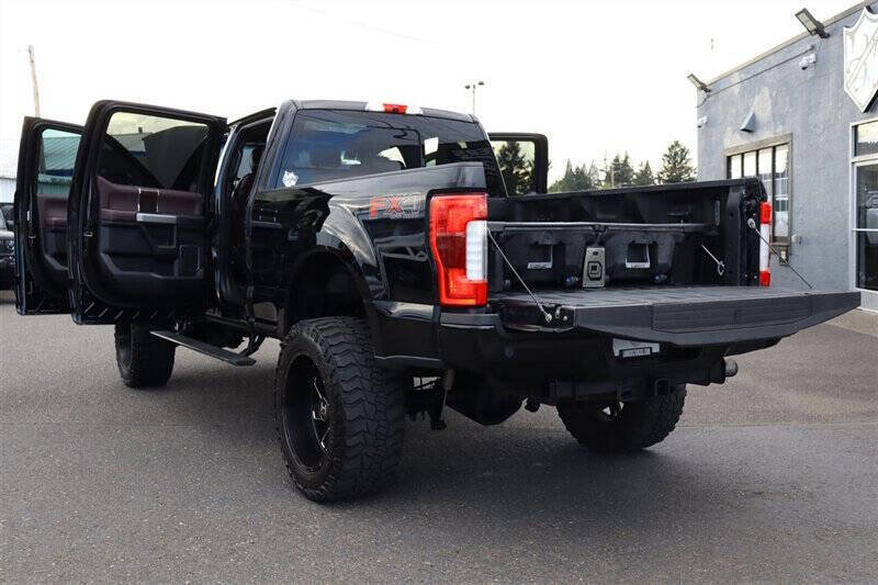 Used 2017 Ford F350 Platinum w/ Platinum Ultimate Package image 32