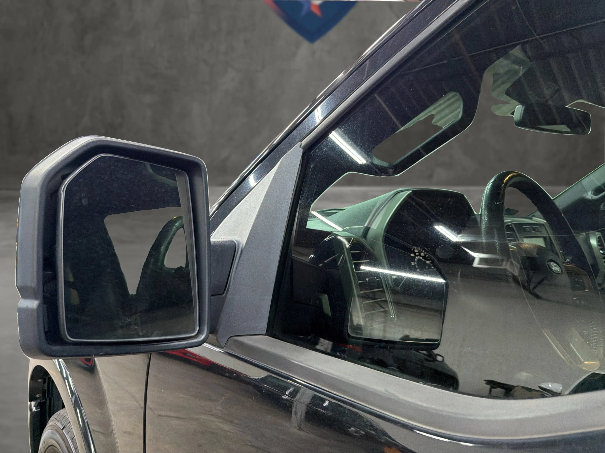 Used 2015 Ford F150 Lariat RWD image 35