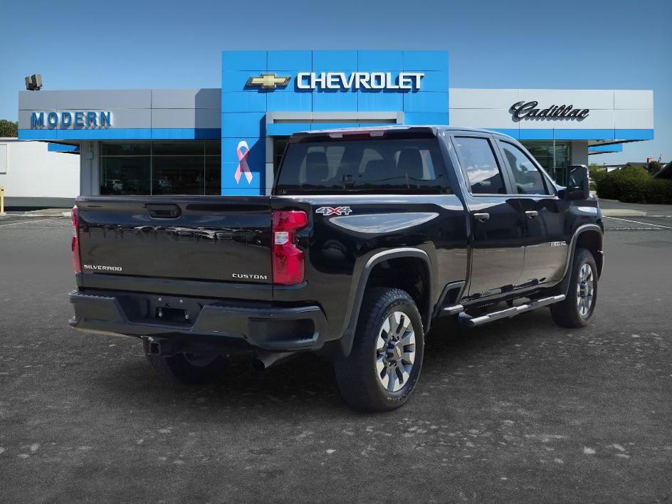 Used 2025 Chevrolet Silverado 2500 Custom AWD/4WD image 5