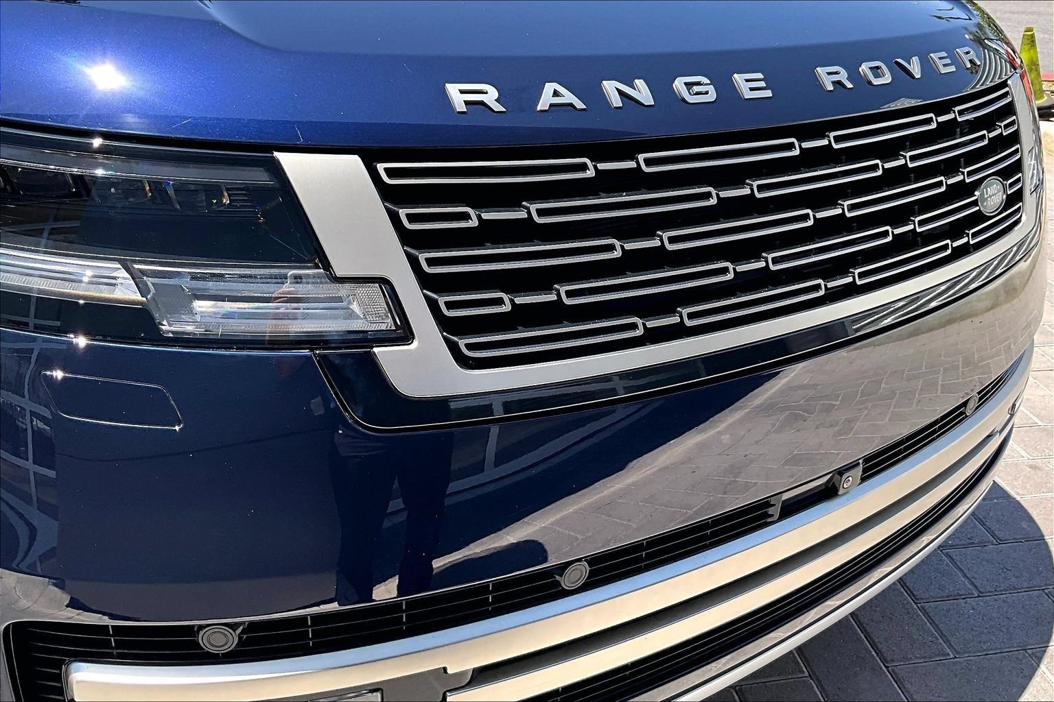 Certified 2023 Land Rover Range Rover SE AWD/4WD image 29