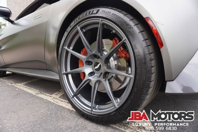 Used 2021 Aston Martin V8 Vantage Coupe image 43