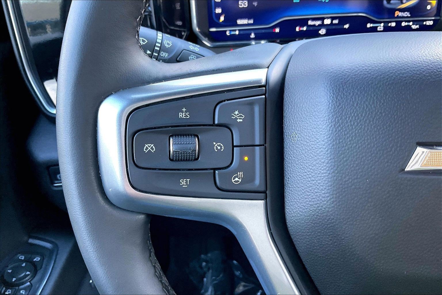 Used 2024 Chevrolet Silverado 3500 LTZ w/ LTZ Convenience Package image 18