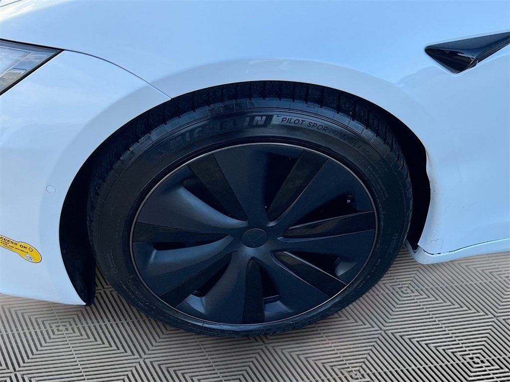 Used 2022 Tesla Model S image 31