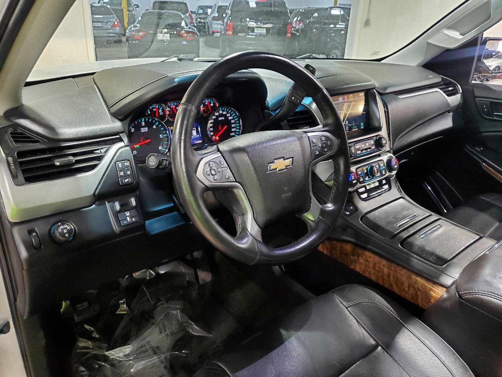 Used 2015 Chevrolet Suburban LTZ image 7