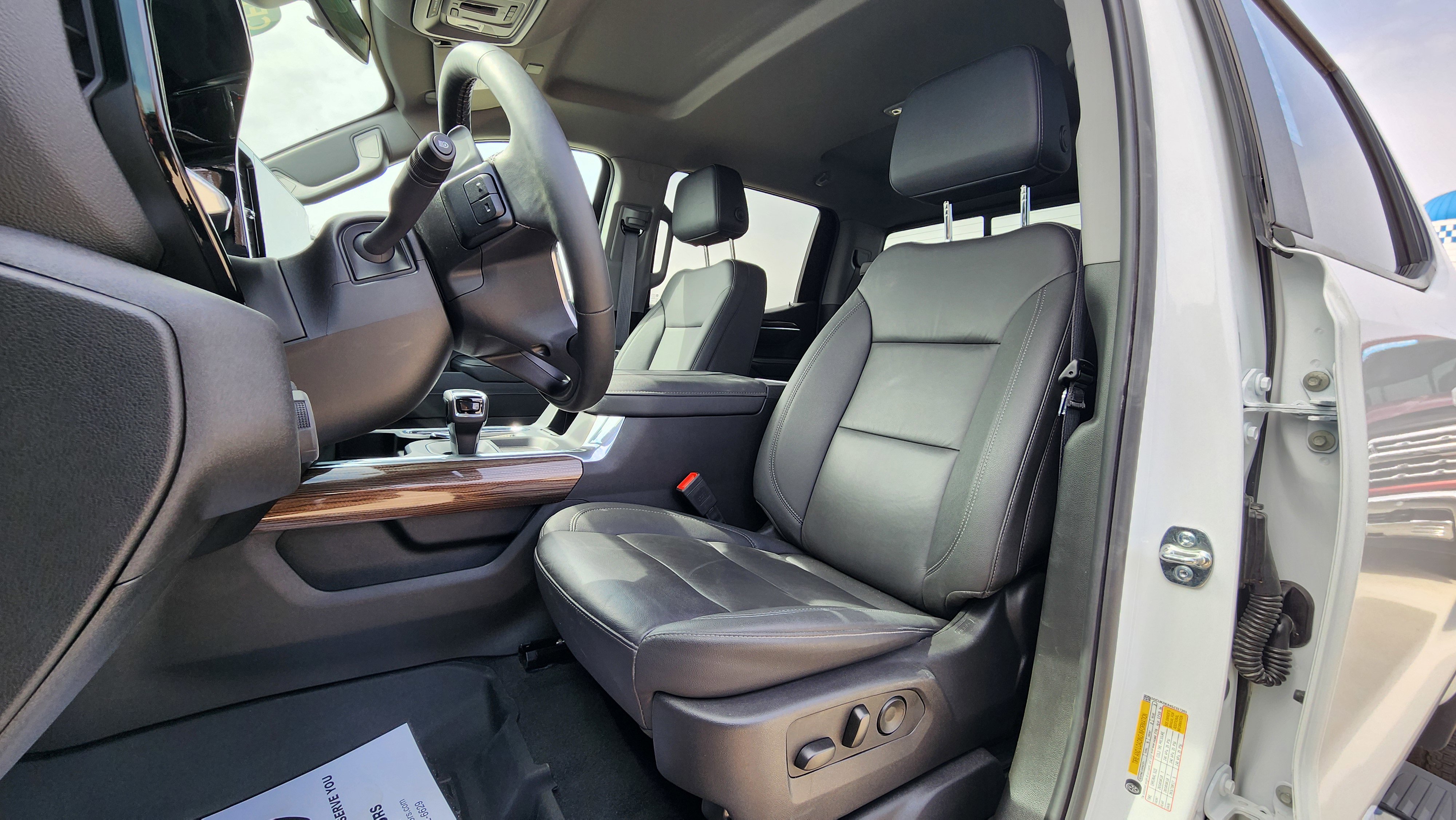 Certified 2025 Chevrolet Silverado 1500 LT AWD/4WD image 13