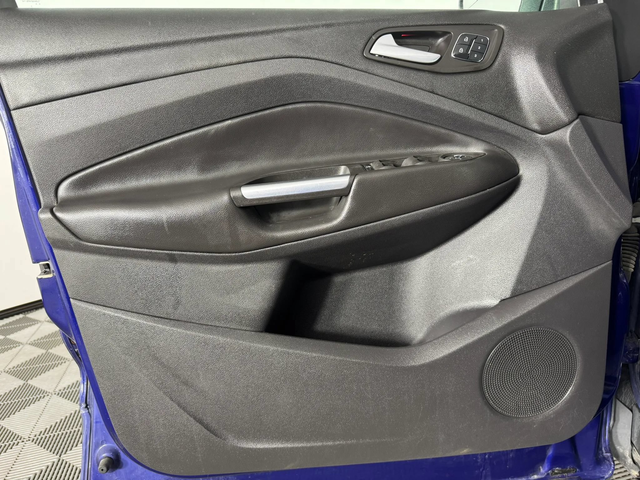 Used 2014 Ford Escape Titanium FWD image 36