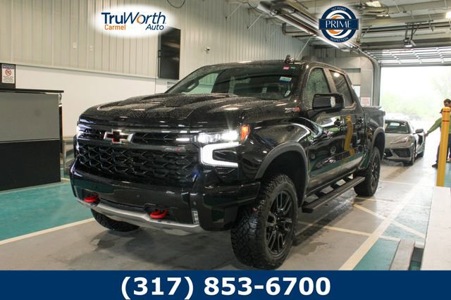 Used 2025 Chevrolet Silverado 1500 ZR2 w/ Technology Package AWD/4WD image 1