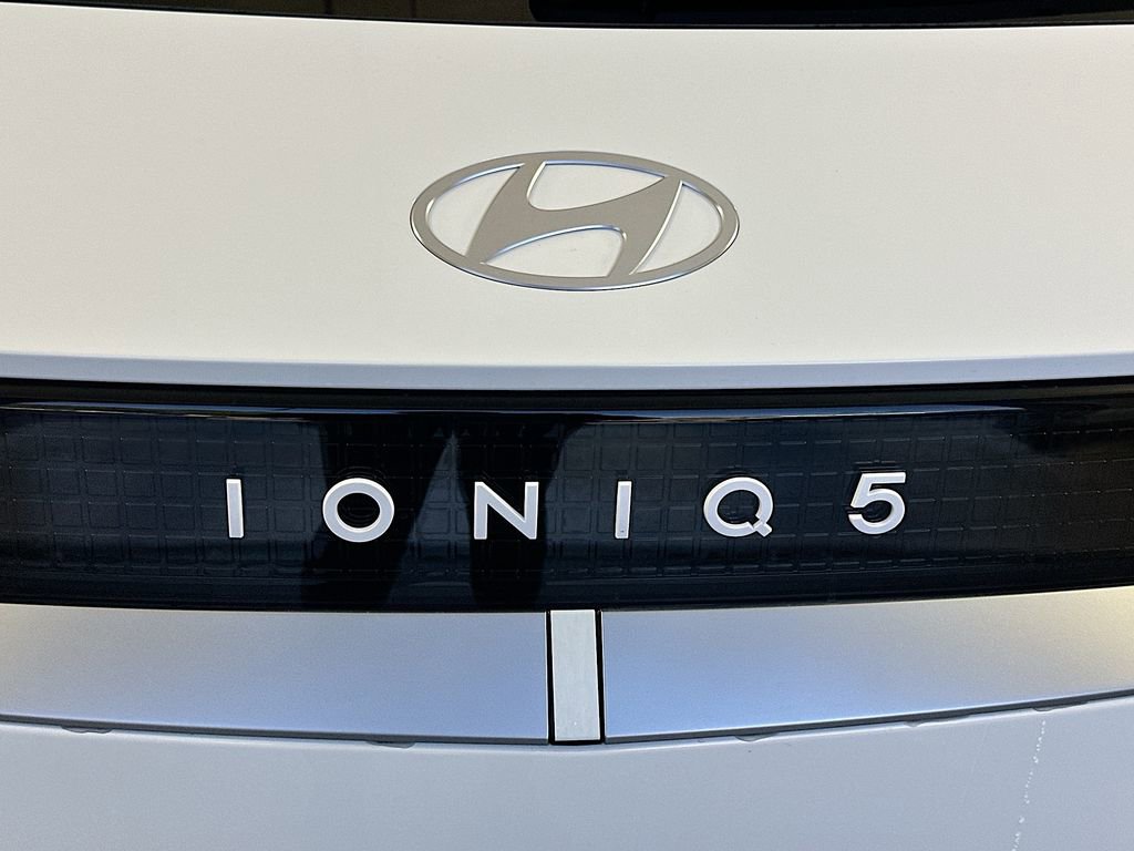 New 2026 Hyundai Ioniq 5 SEL image 21