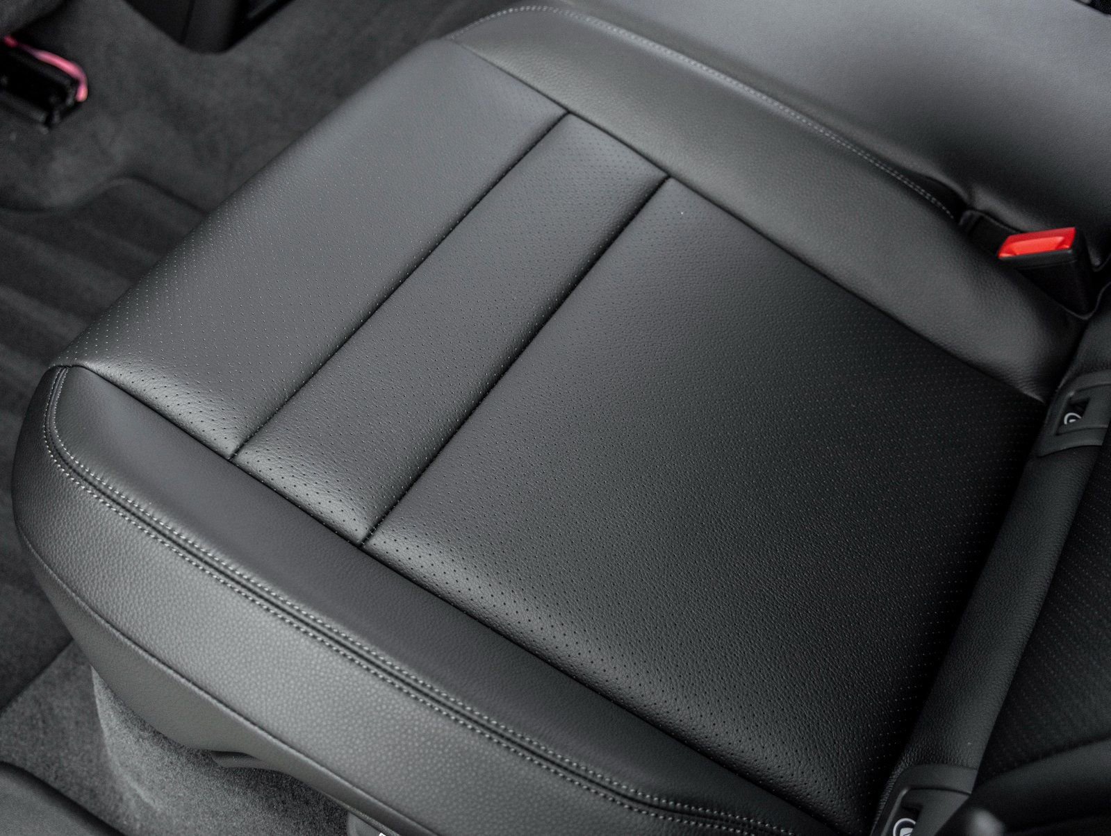 Certified 2025 Porsche Cayenne image 27