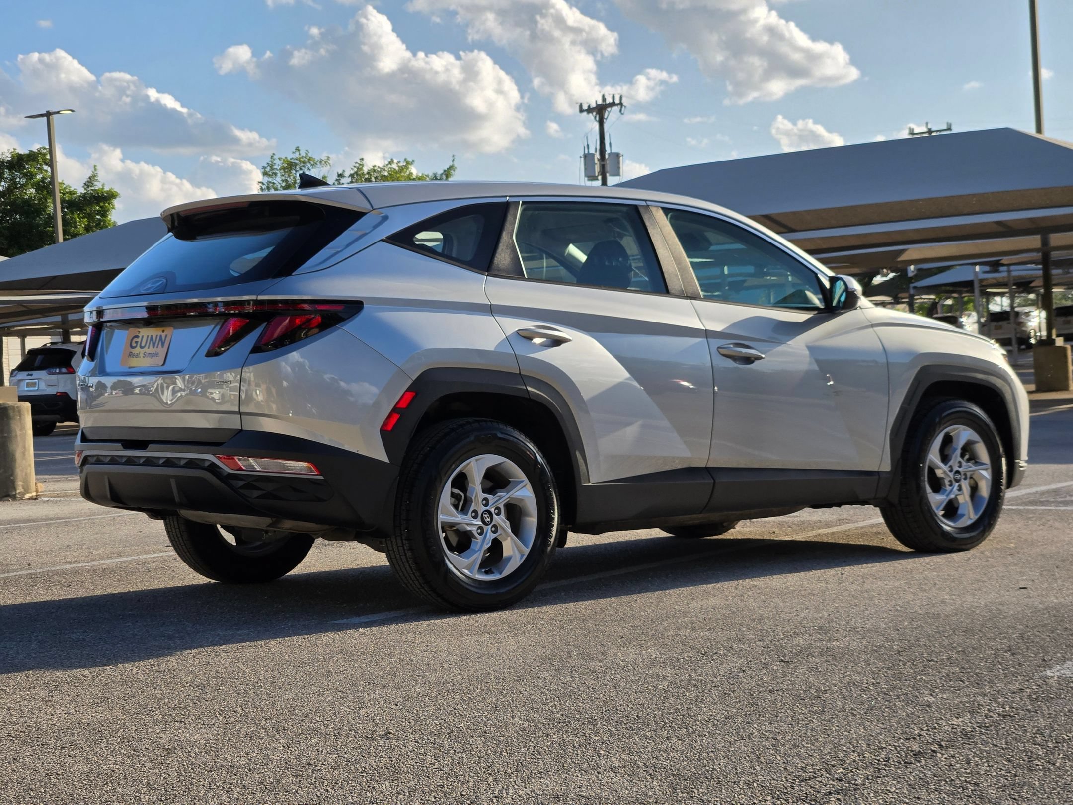 Used 2024 Hyundai Tucson SE AWD/4WD image 4