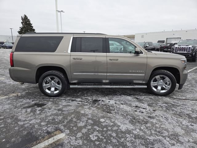 Used 2018 Chevrolet Suburban LT w/ LT Signature Package image 26