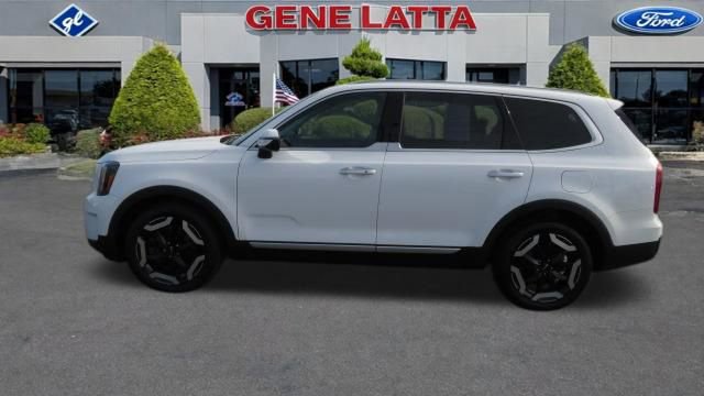 Used 2024 Kia Telluride S w/ S Sunroof Package image 13