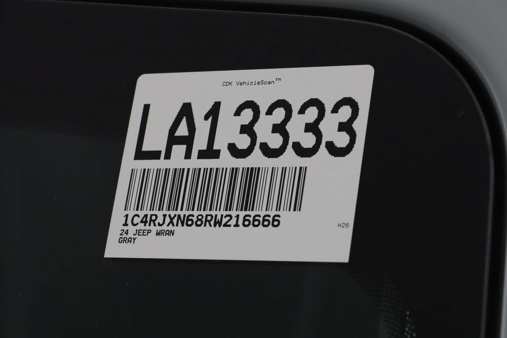 Used 2024 Jeep Wrangler Unlimited AWD/4WD image 28
