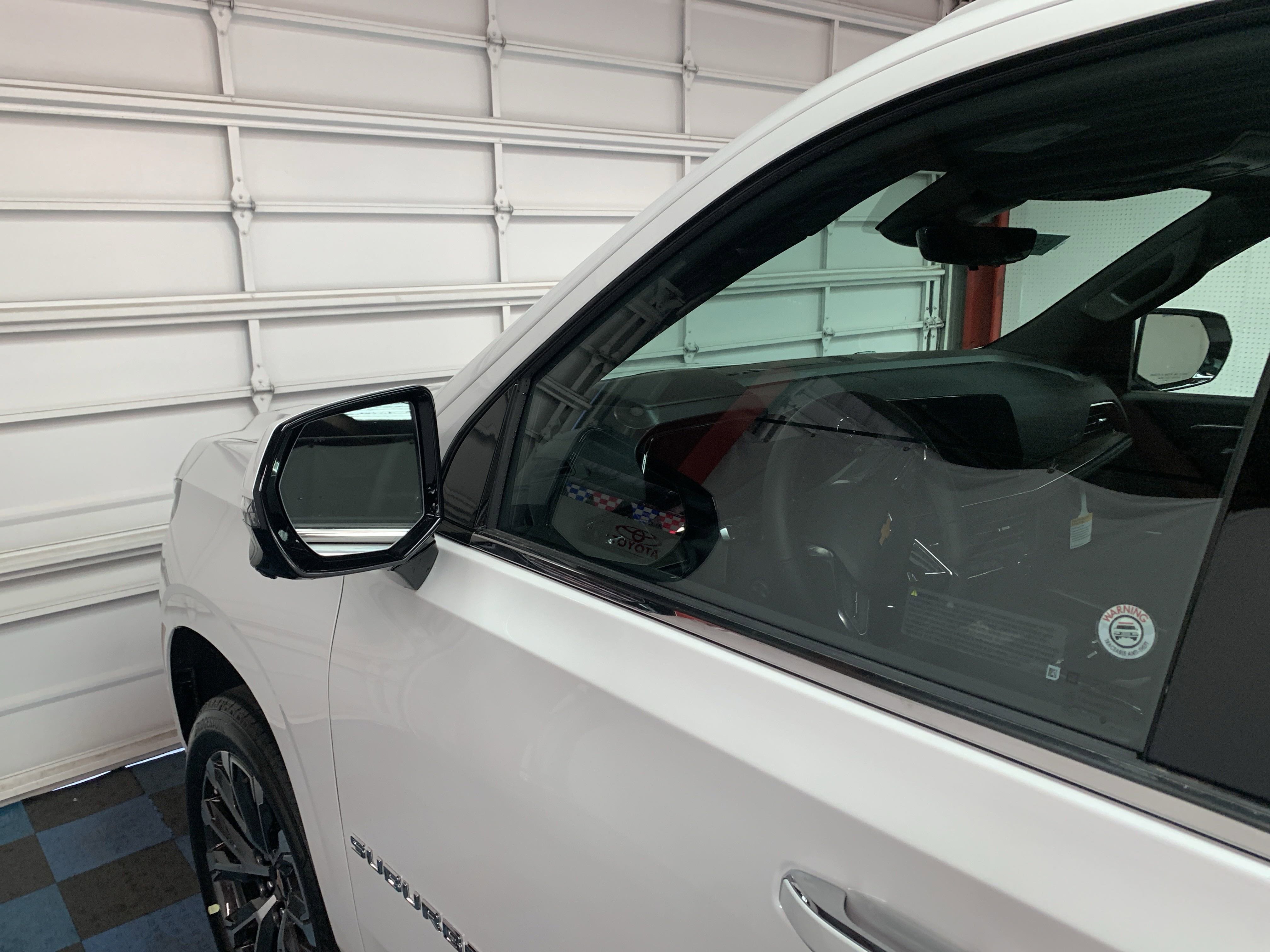 New 2025 Chevrolet Suburban High Country image 8