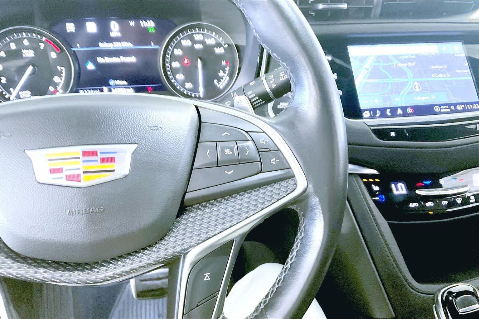 Used 2025 Cadillac XT5 Sportv w/ Technology Package AWD/4WD image 23