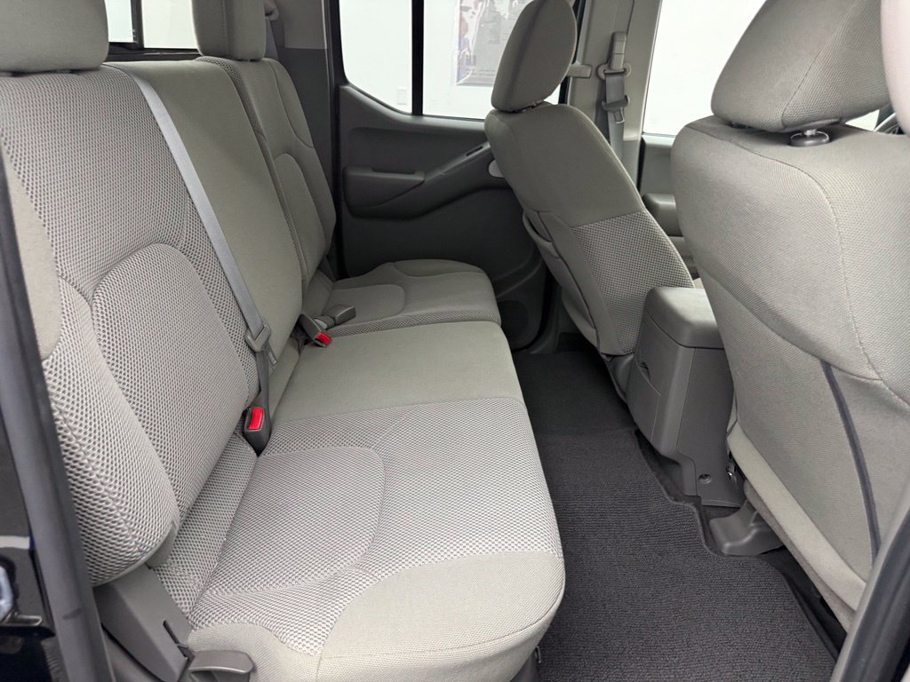 Used 2019 Nissan Frontier SV AWD/4WD image 35
